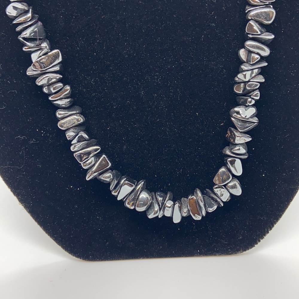 Hematite cluster string necklace